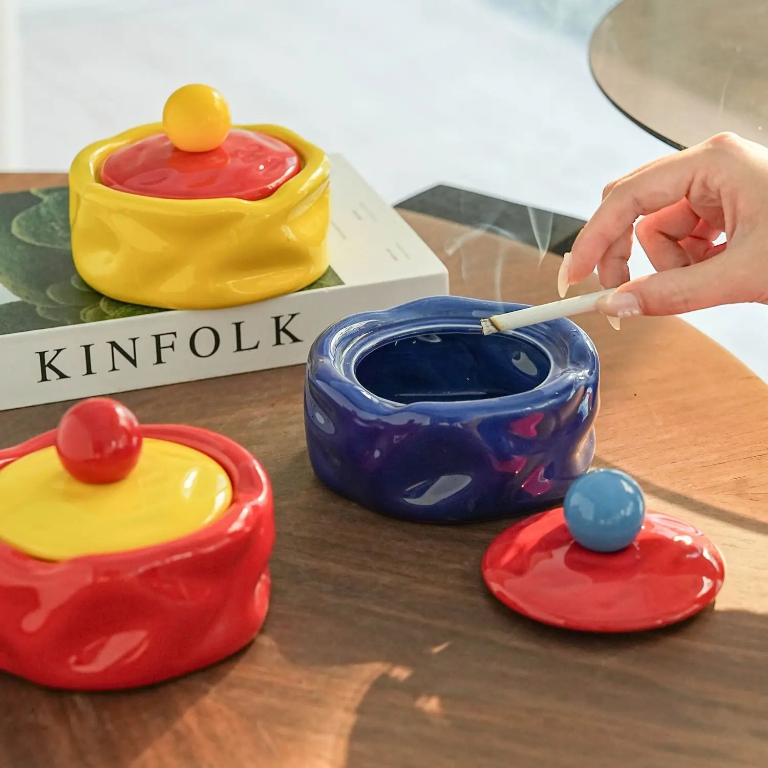 

Dopamine Cream Ceramic Ashtray – Creative Home/Office Decor, Stylish & Functional Gift for Smokers, Aesthetic Desk Accessory