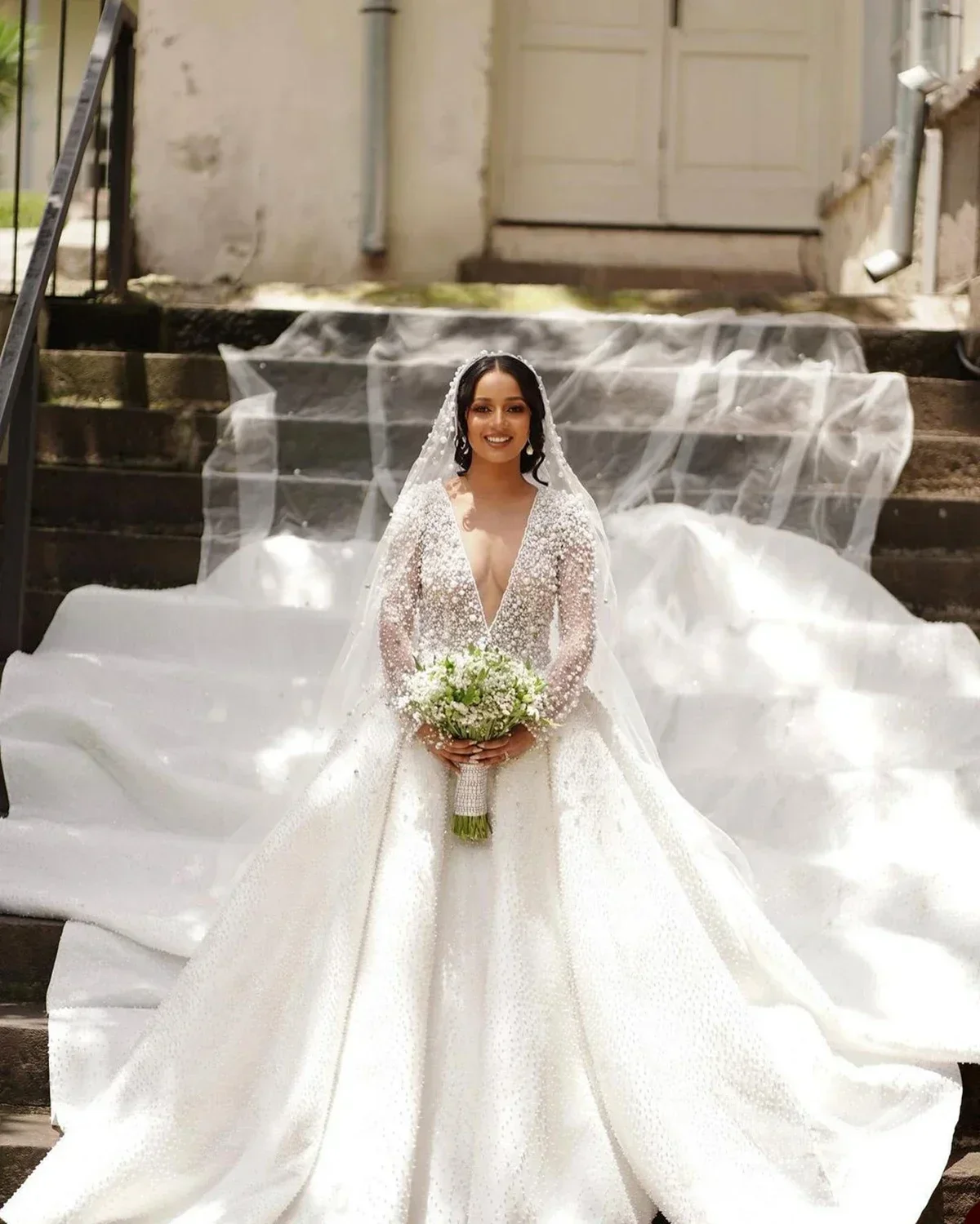 

Customized Luxury Deep V Neck See Through Heavy Pearls Wedding Dresses Cathedral Train Illusion Long Sleeves Vestidos De Novia