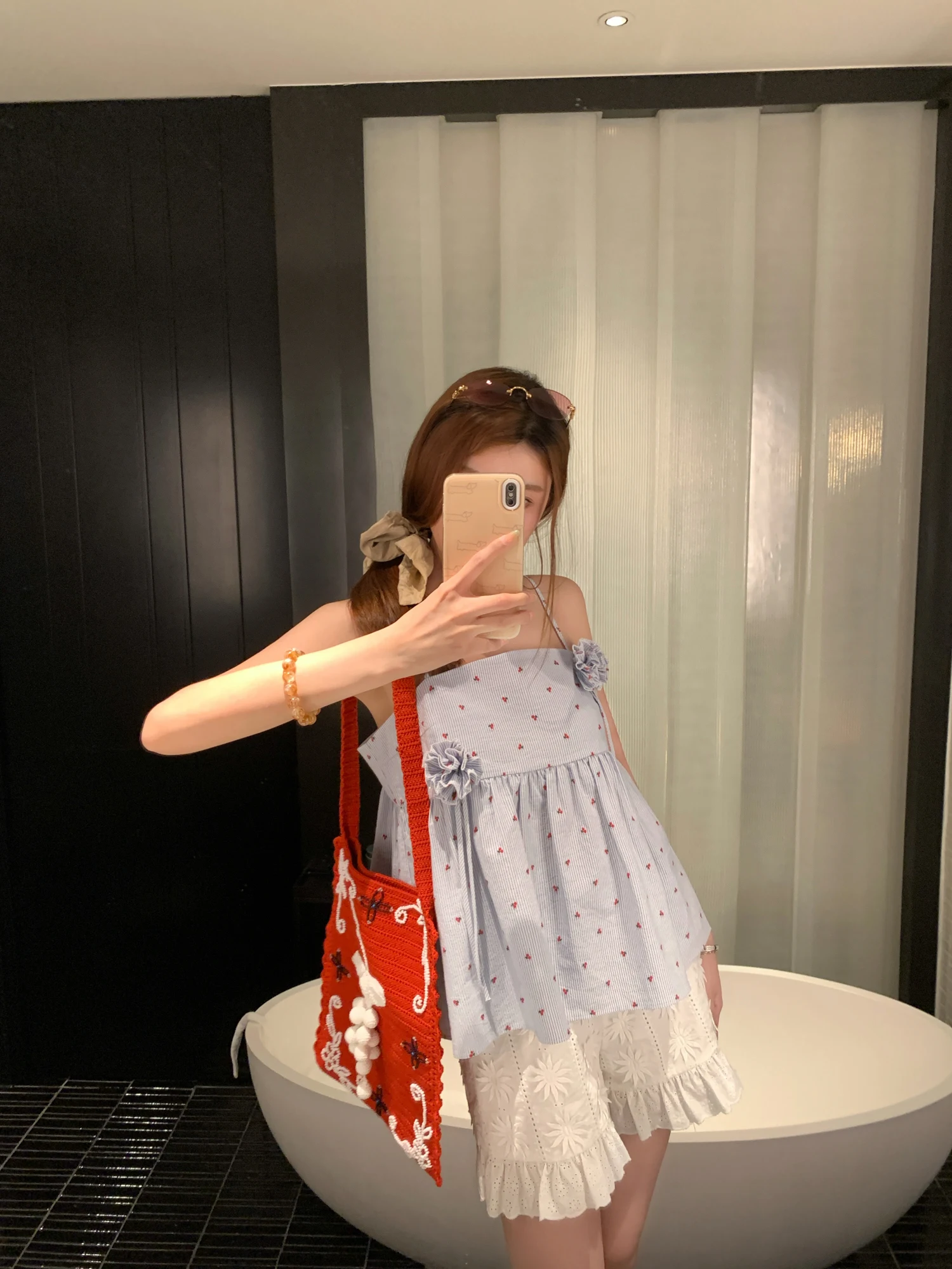 

Realzz Handmade Floral Embroidery ter Top Women's Slim Fit Cotton Polyester Blend Summer ort Sve irt Commute Sle