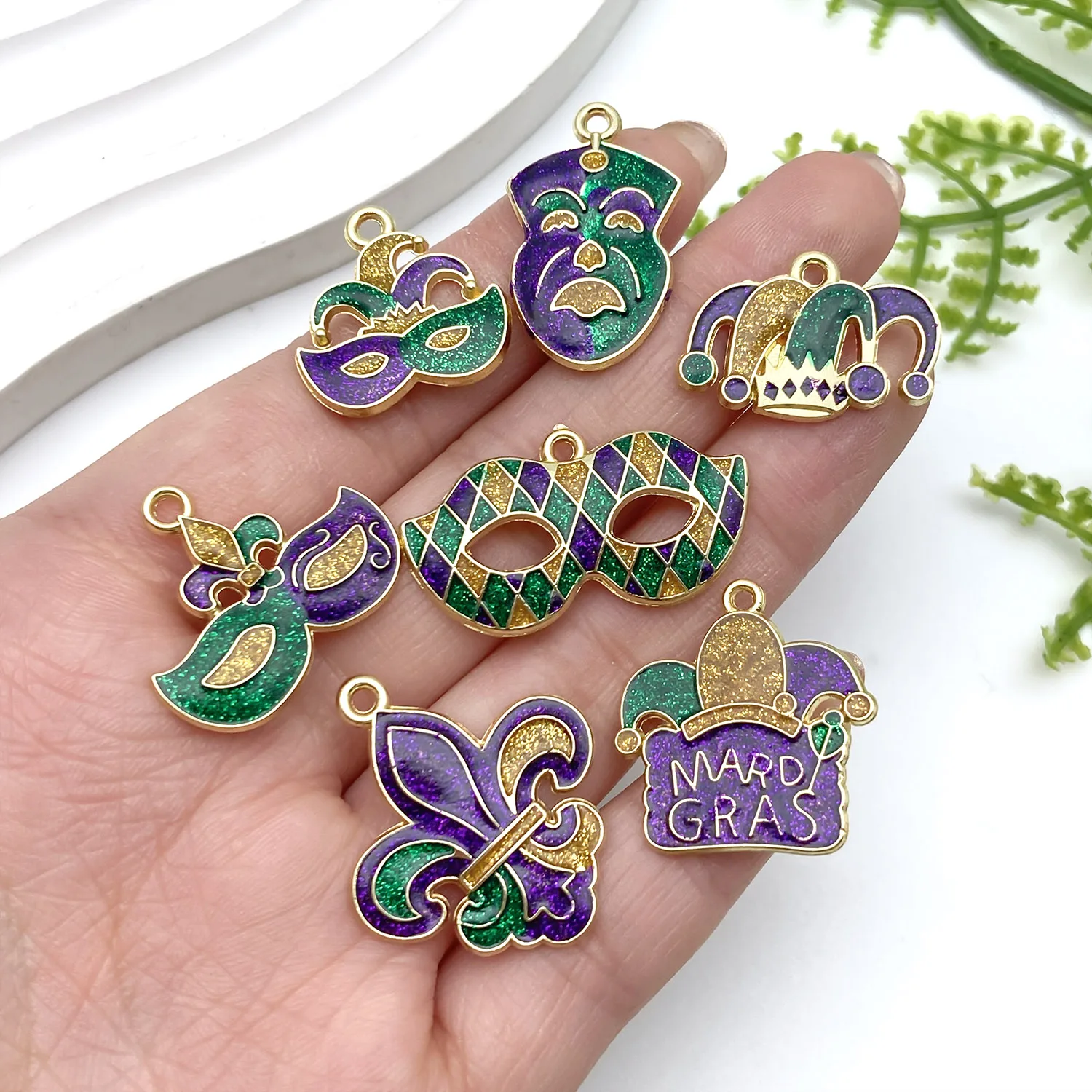 10/12pcs St. Patrick's Day Set: Drip-Painted Four-Leaf Clover, Hats, Masks & Feathers - Perfect for Handmade DIY Crafts