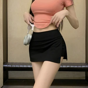 نسائي منخفض الجانب سبليت تنورة قصيرة أحادية اللون عارضة رياضية يوغا نحيل التفاف الأرداف موضة مثير أعلى 12 تنورة صغيرة للمبيعات الساخنة - رقم 11