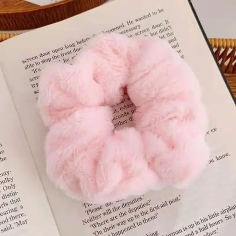 2022 Autumn Winter New Sweet Plush Soft Girls\' Women Pompom Hair Ties Elastic Hair Band Hair Ropes Hair Accessories Headwear