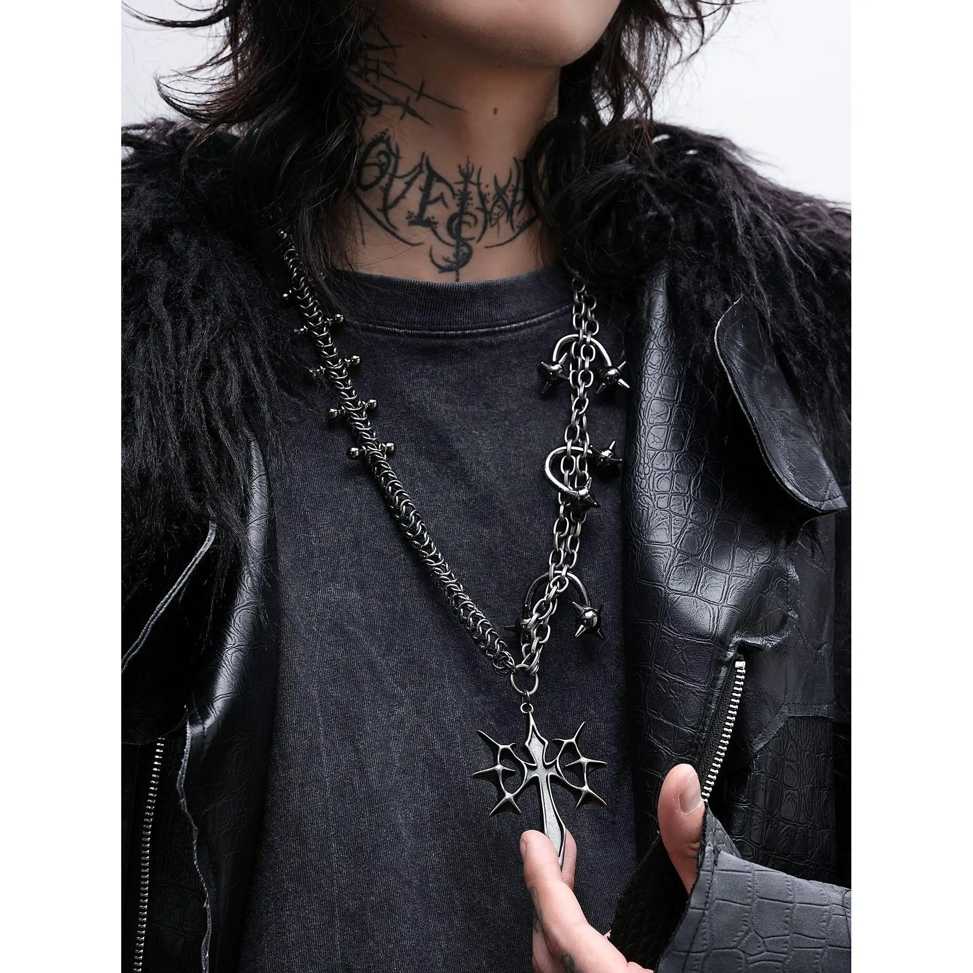 

Original Punk Gothic Style Necklace City Main Style Retro Heavy Industry Cross Necklace Couple Trendy Accessories