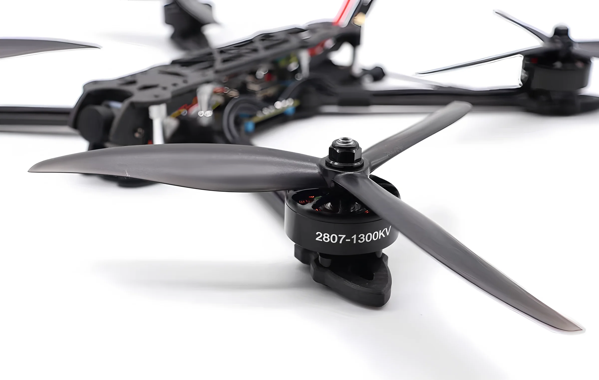 

New X2807 Motor A2807 Motor 1300KV/1700KV 6S Brushless Motor For FPV Freestyle 7inch Long Range LR7 Drones DIY Parts