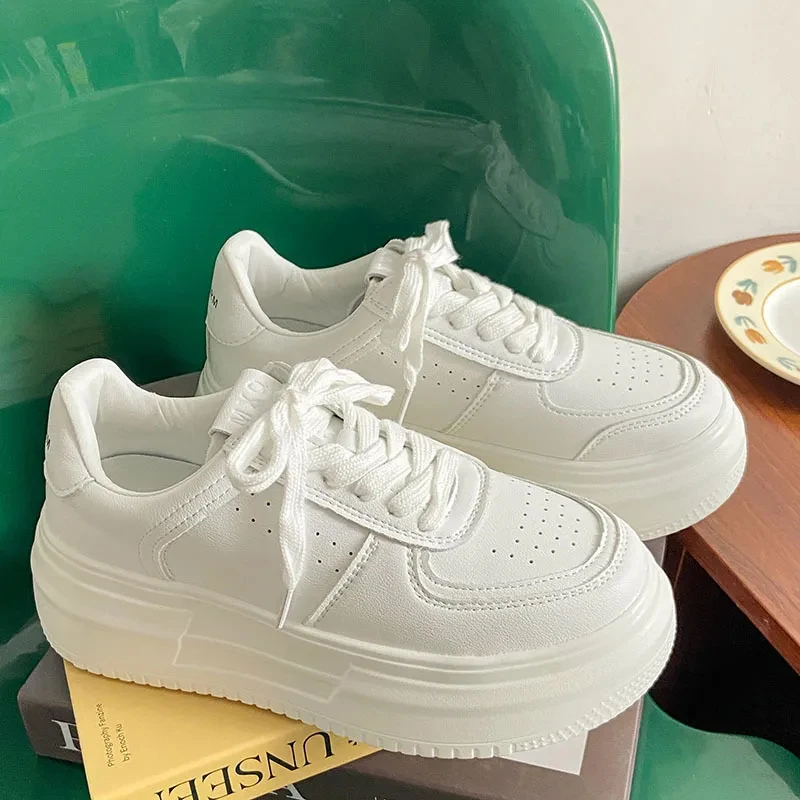 White Sports Shoes Korean Women Platform Sneakers Casual Harajuku Tennis Female Vintage Vulcanize Designer Footwear