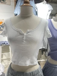Sweet Eyelet Lace Trim White Cropped T-Shirt Woman Round Neck Three Buttons Slim Tee Top For Woman Clothes Casual Cute Tshirts