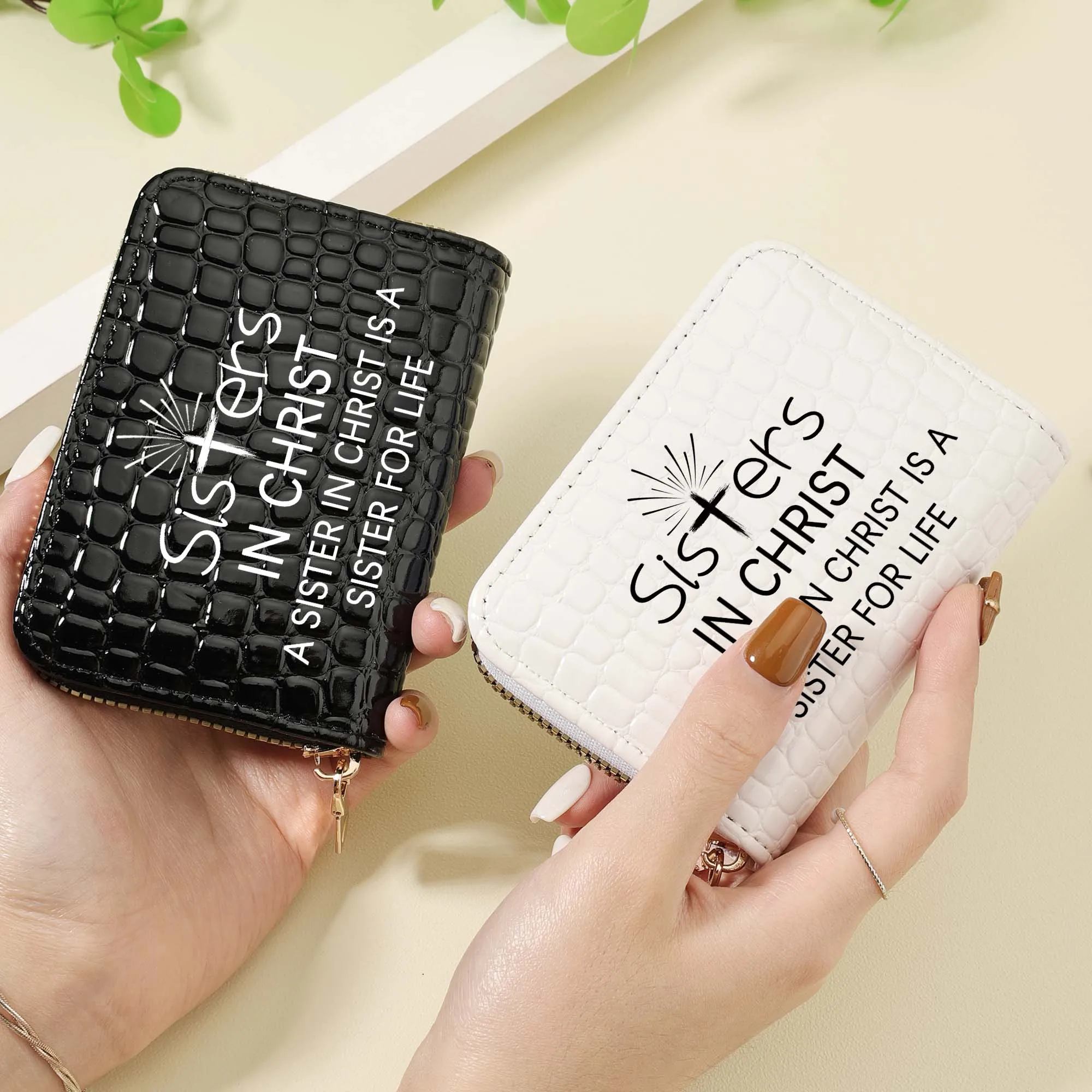 

Модная и высококачественная сумка для хранения кредитных карт, простая и повседневная, с несколькими отделениями для карт, стильная, с застежкой-молнией для монет.