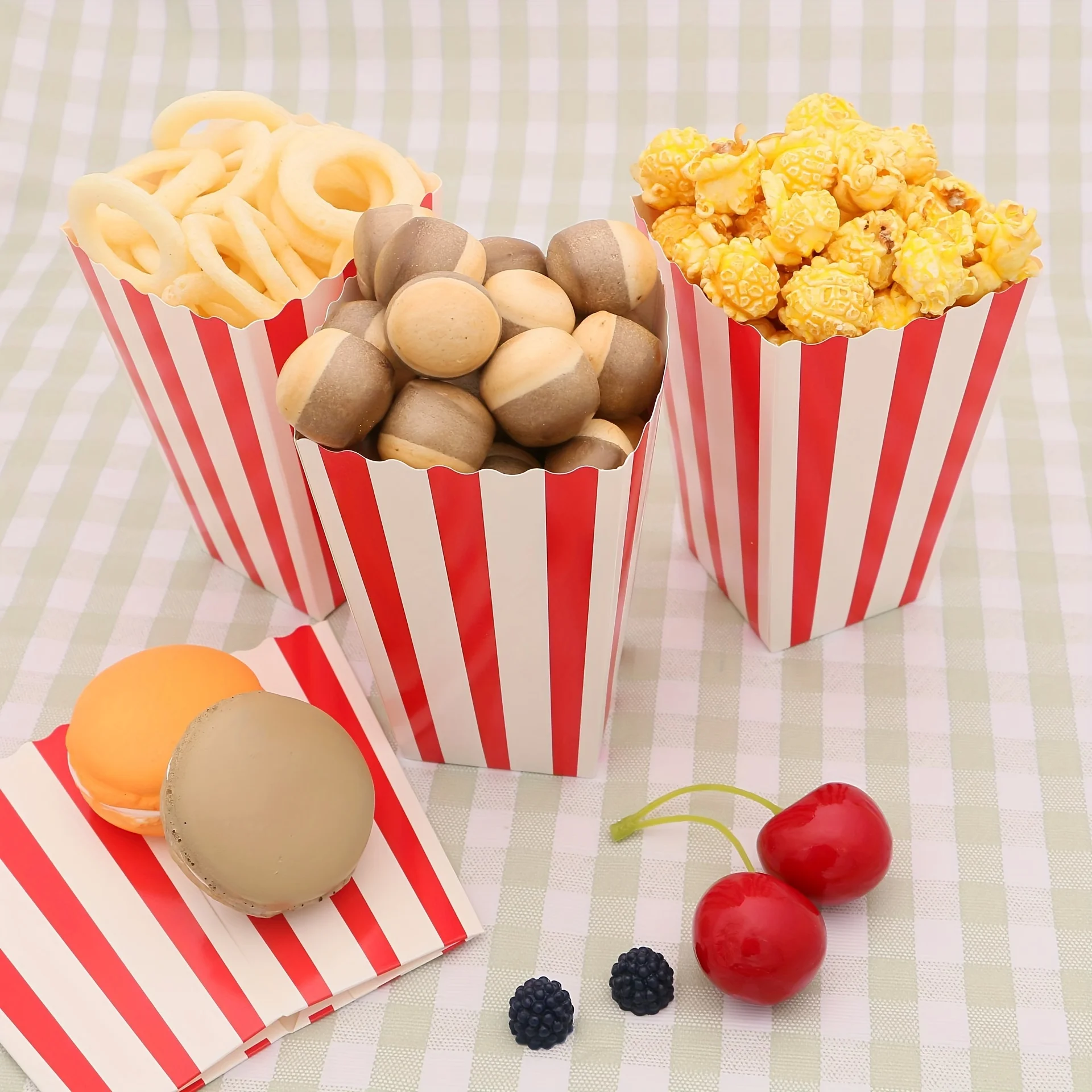 Paquete de 20 Vasos Desechables para Palomitas de Maíz con Rayas Rojas y Blancas para Fiestas de Cumpleaños, Aperitivos, Pasteles, Halloween y Navidad