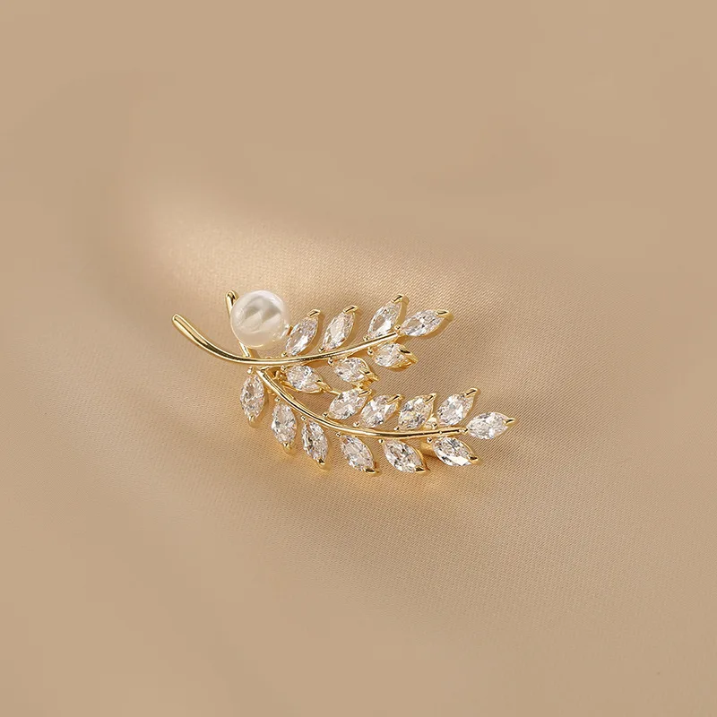 Wheat ear brooch, women's high-end sense, high-end luxury temperament, chest flower brooch accessories