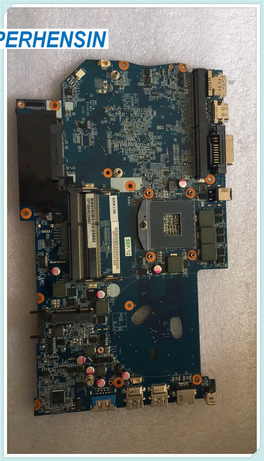 

Для материнской платы CLEVO Terrans Force 6-71-P15E0-D06 100% идеальная работа