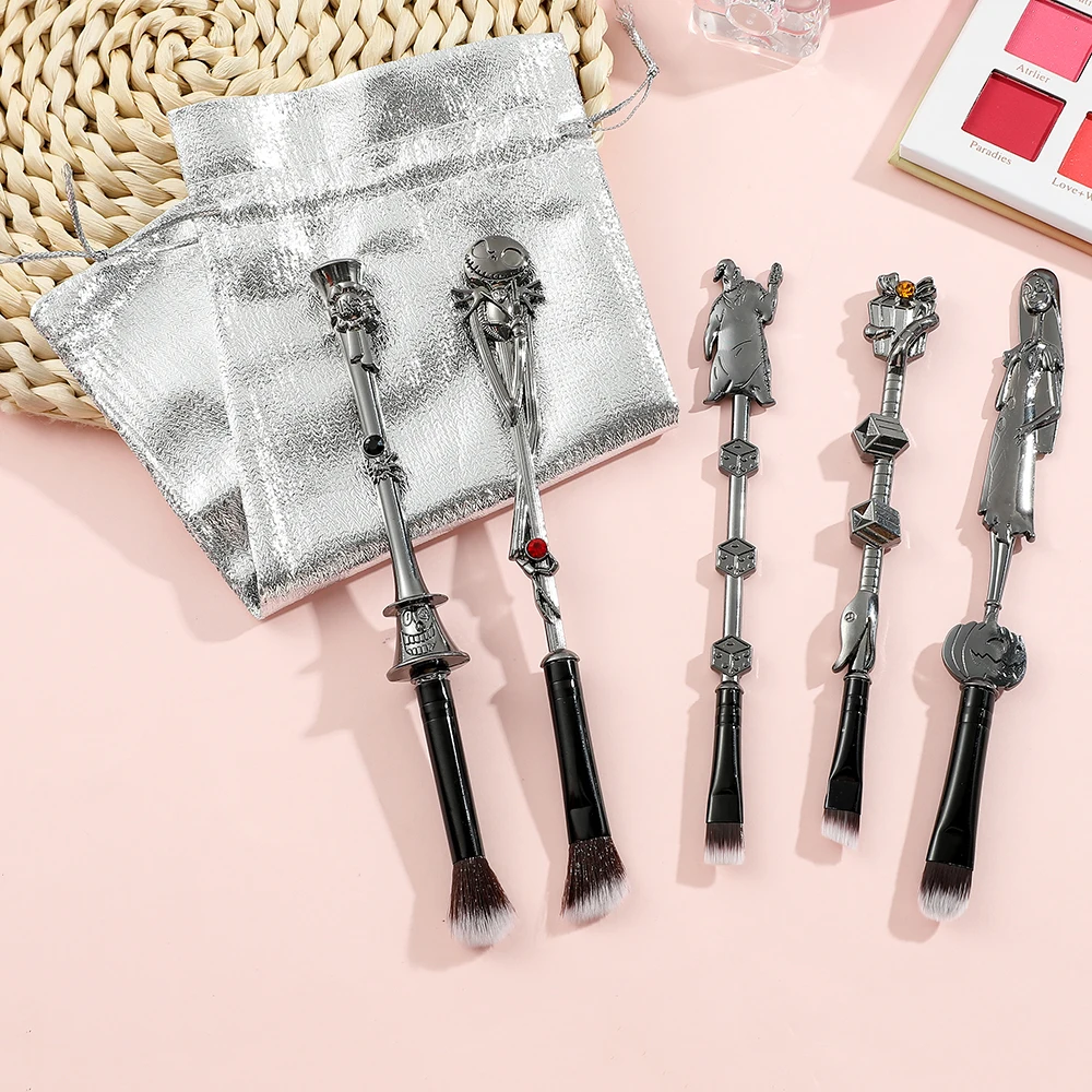 5 قطع من فرشاة مكياج "Christmas Eve Shock"، فرشاة مكياج على شكل جمجمة رعب قوطية مبتكرة، الخيار المثالي لهدايا الهالوين