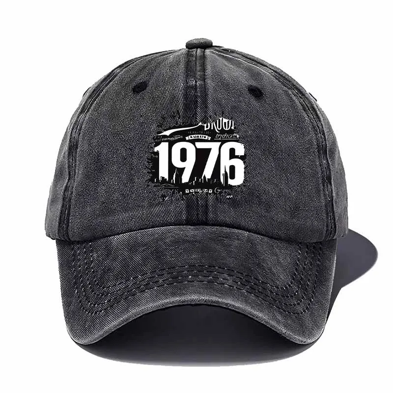 2D Flat - Vintage-Style Baseball Cap Featuring Graffiti in Greek from 1976, Perfect for Urban Exploration, a Fashionable Choice,