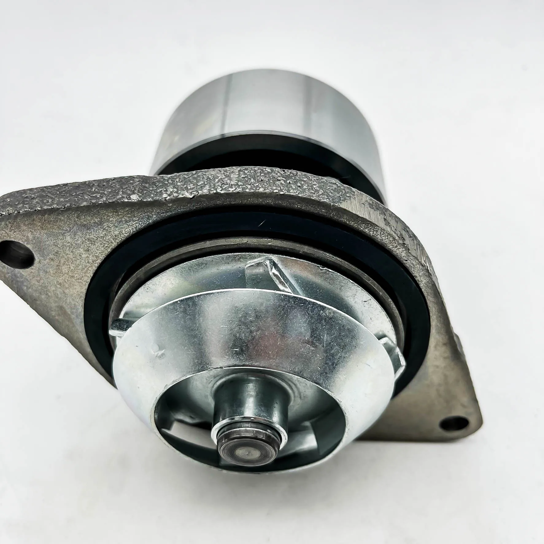 machinery engine spare parts water pump 6735-61-1102 6735611102 for Komatsu PC220-7