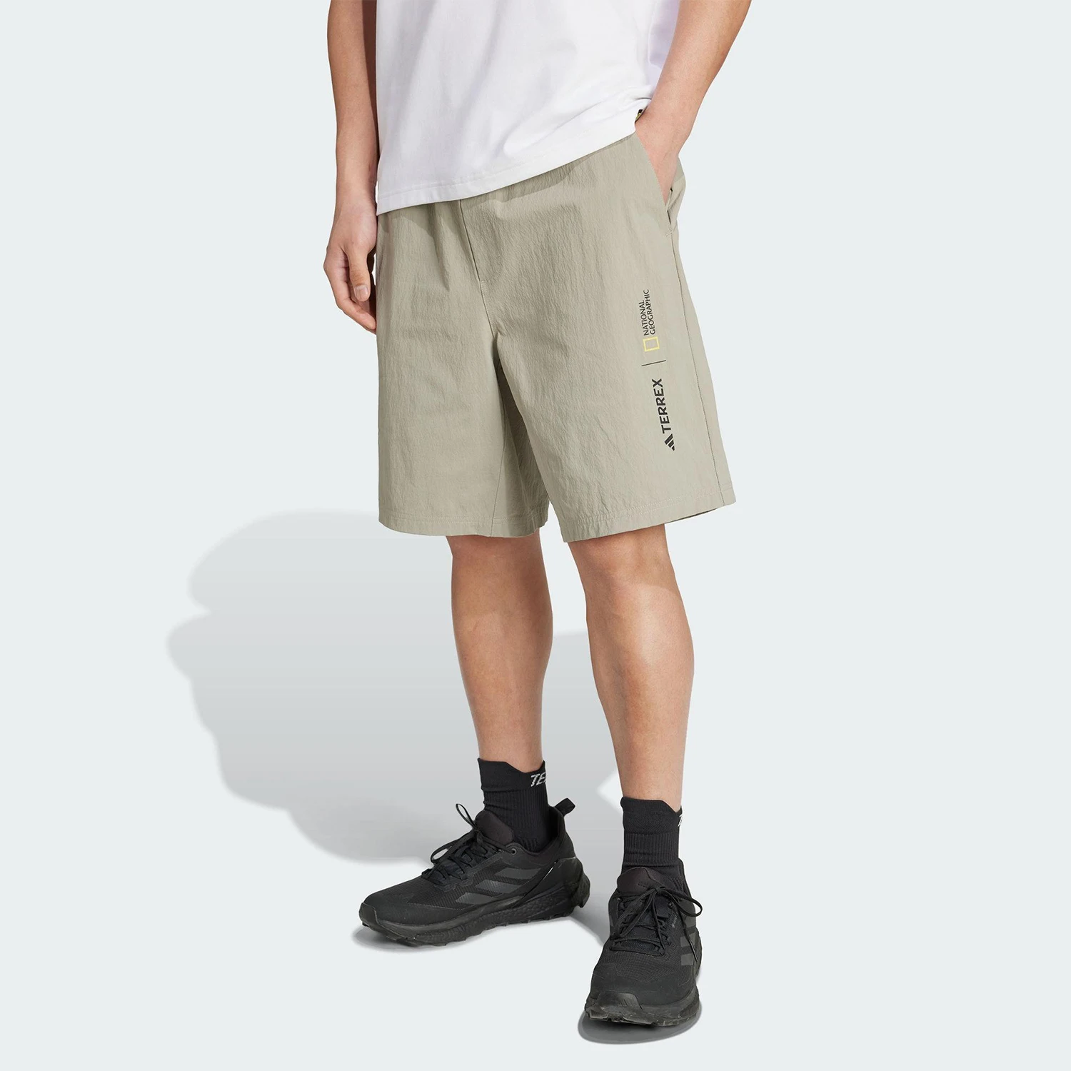 

Adidas genuine TERREX Men's Woven Loose Hiking Sports Shorts JD5844