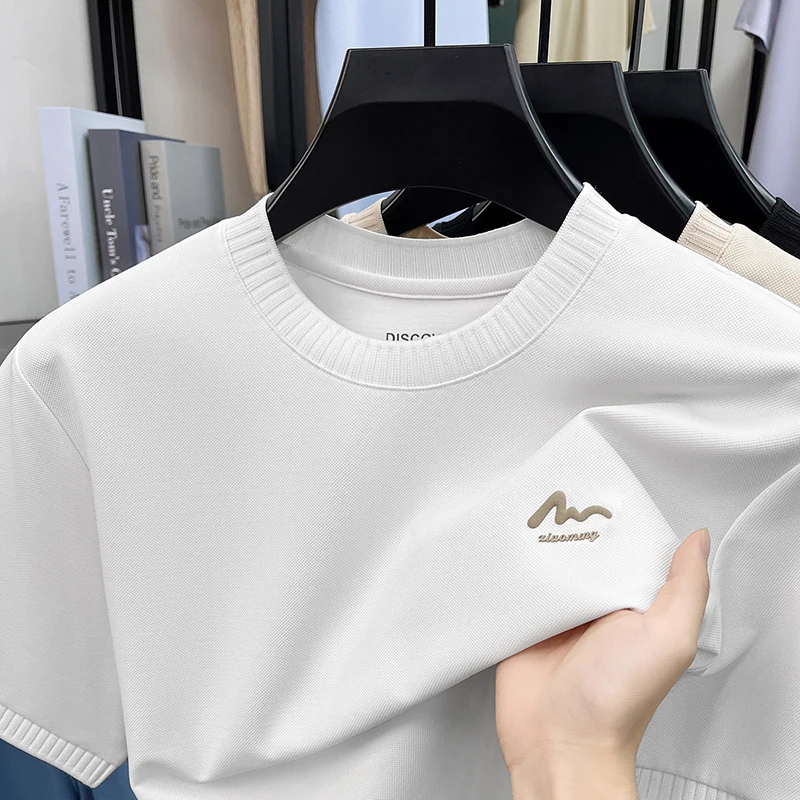 Light luxury brand embossed short sleeve T-shirt men casual round neck fashion high-end skin friendly breathable summer new top