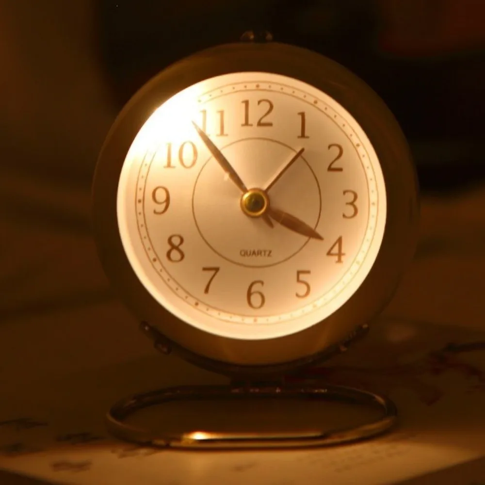 

Retro Luminous Alarm Clock Colourful Metal Frame Student Alarm Clock Silent Non-Ticking Table Clock Living Room