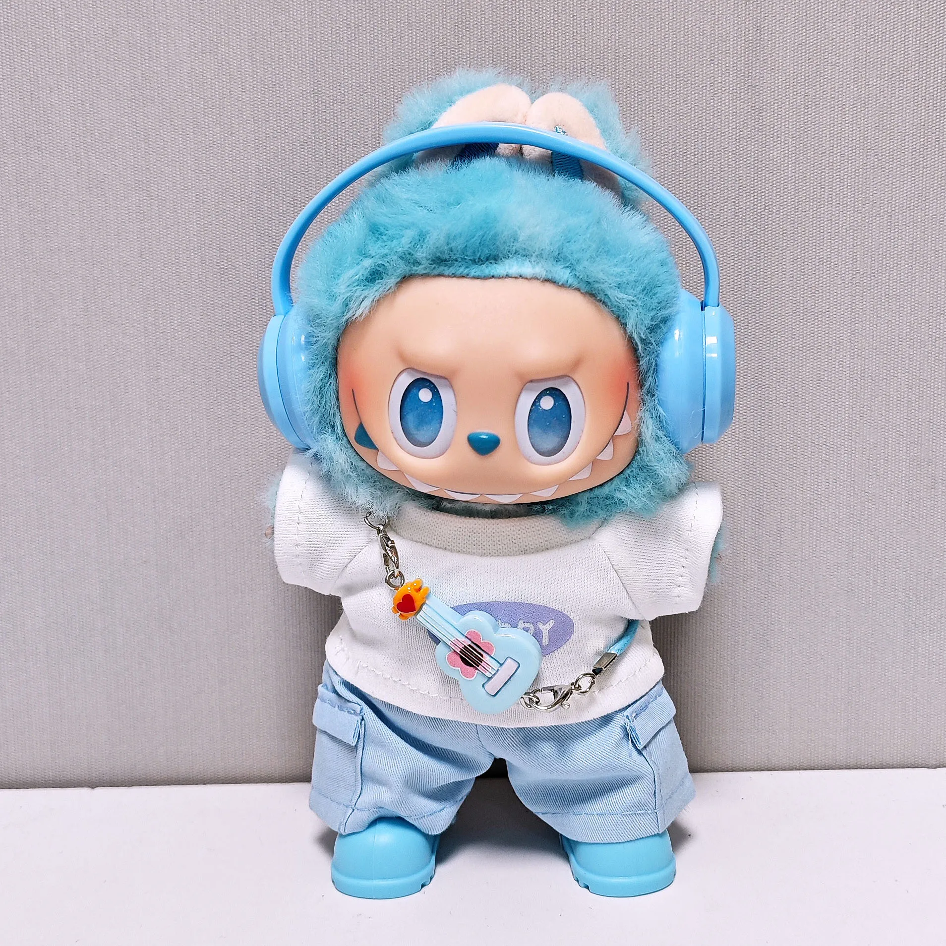 

PUPPY Letter Colorful Casual Outfit for Labubu 1 2 3 Gen Vinyl Doll with Goggles Headphones Cargo Pants Boots Labubu Clothes
