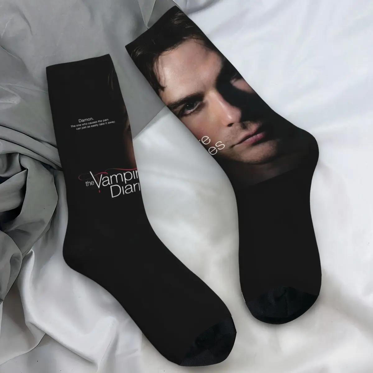 يوميات مصاص الدماء ديمون سلفاتوري المسلسلات التلفزيونية جوارب الرجال الجوارب تنفس الجوارب الموضة الربيع سكيت المضادة للانزلاق الجوارب #1