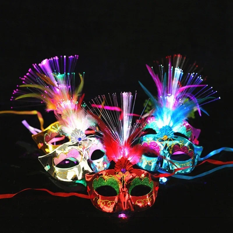 

10pcs LED Glow Flash Light Up Feather Masquerades Venetian Mask Costumes Party Costume navidad Halloween