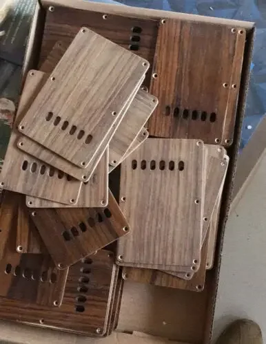 

One piece Wooden Electric Guitar Plate Back Cover 6 string Hole Guitar parts Guitar Pickguard