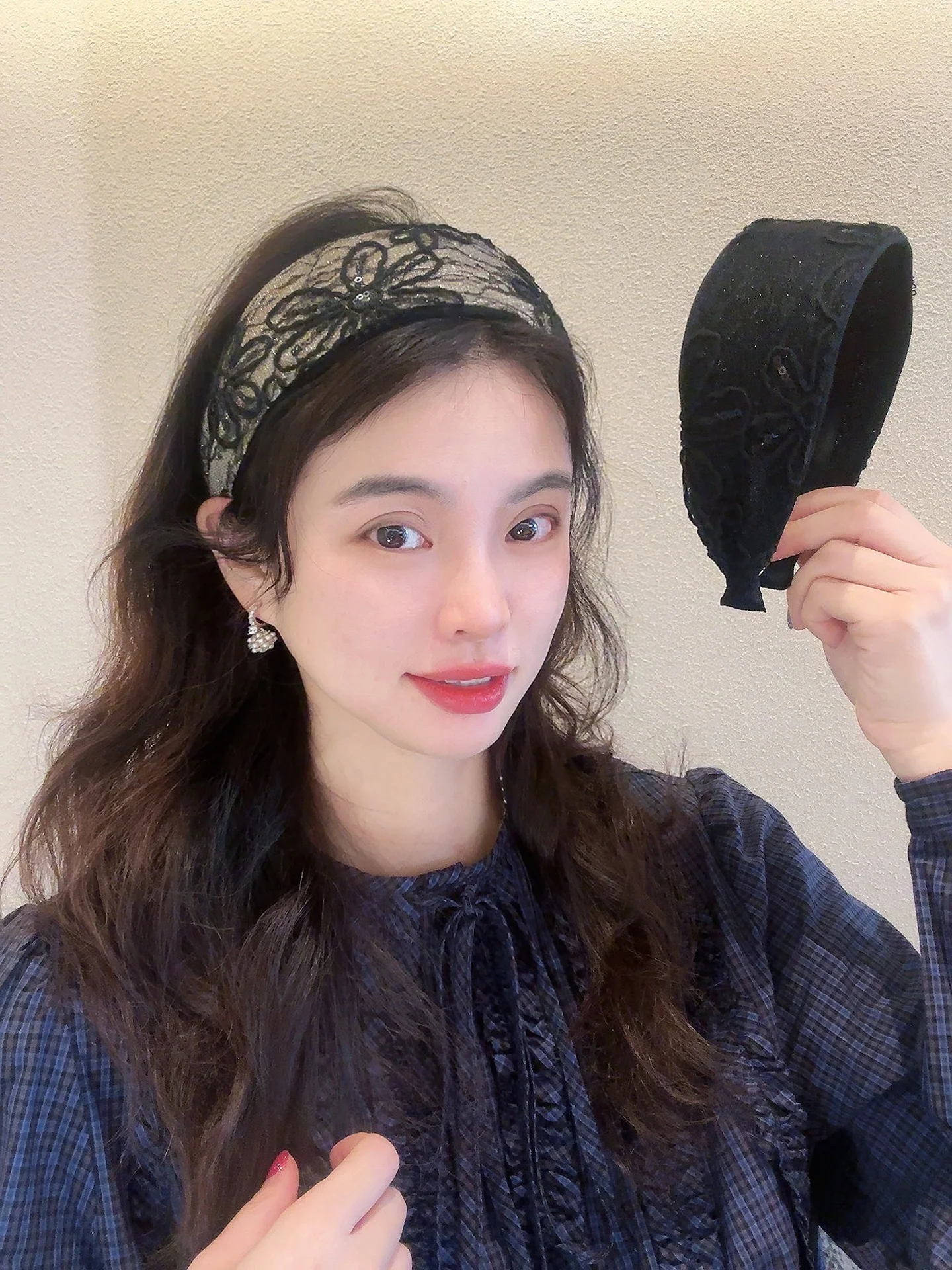 絶妙な高級シャンパンブラック刺繍ワイドヘアバンド女性の白髪防止ヘアアクセサリー韓国スタイル大人のヘッドバンド