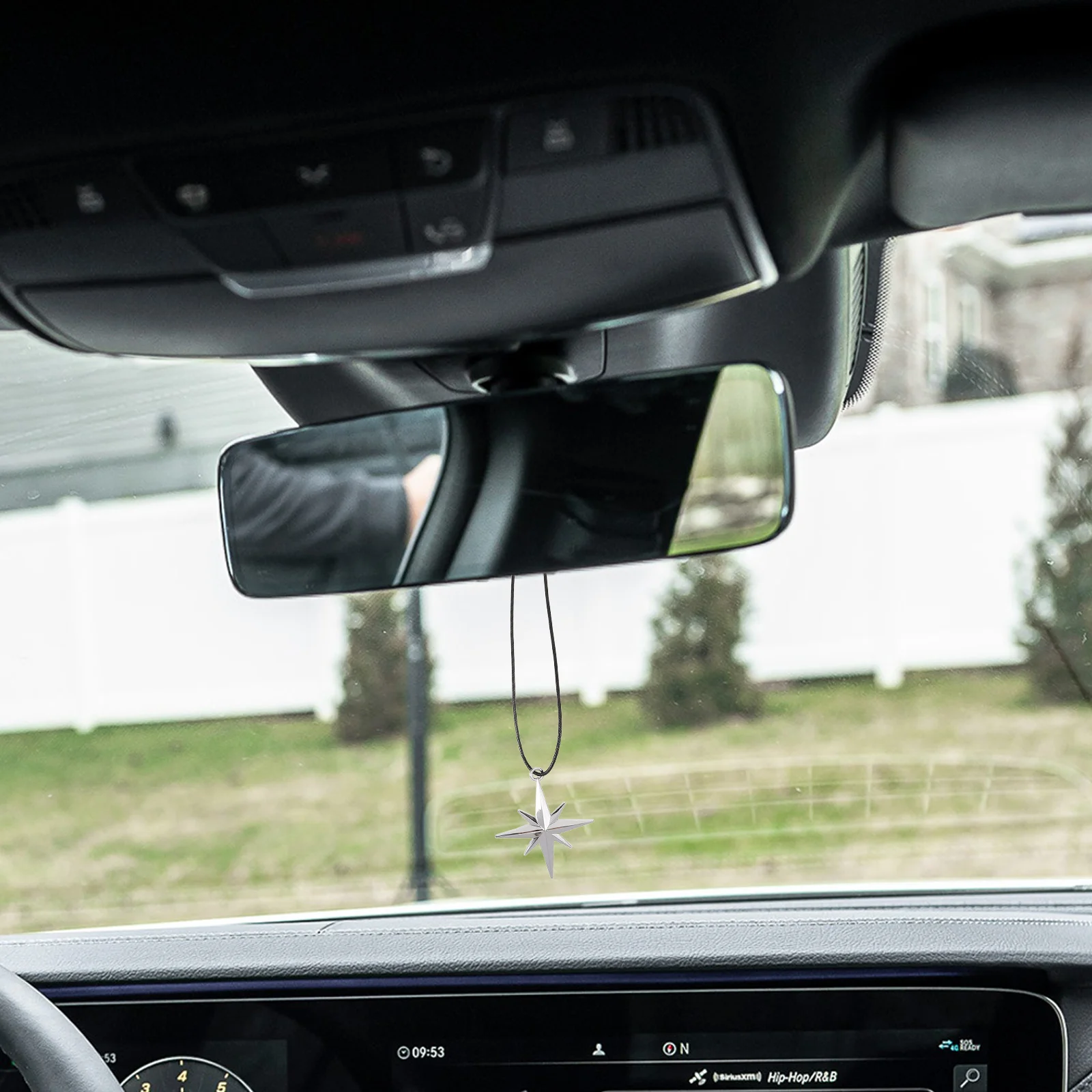 Boussole de voiture, ornement en forme d'étoile, accessoire suspendu en alliage de zinc, décoration intérieure élégante, installation facile, pas d'obstruction de la vue