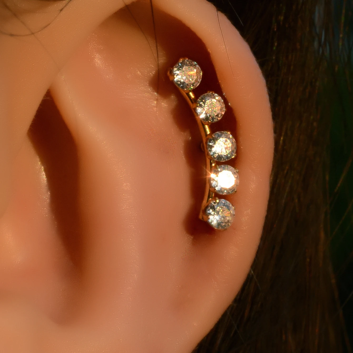 1PC Curve Cubic Zirconia Cartilage Earrings Stainless Steel Flat Back Studs Conch Helix Tragus Piercings Jewelry 18G for Women