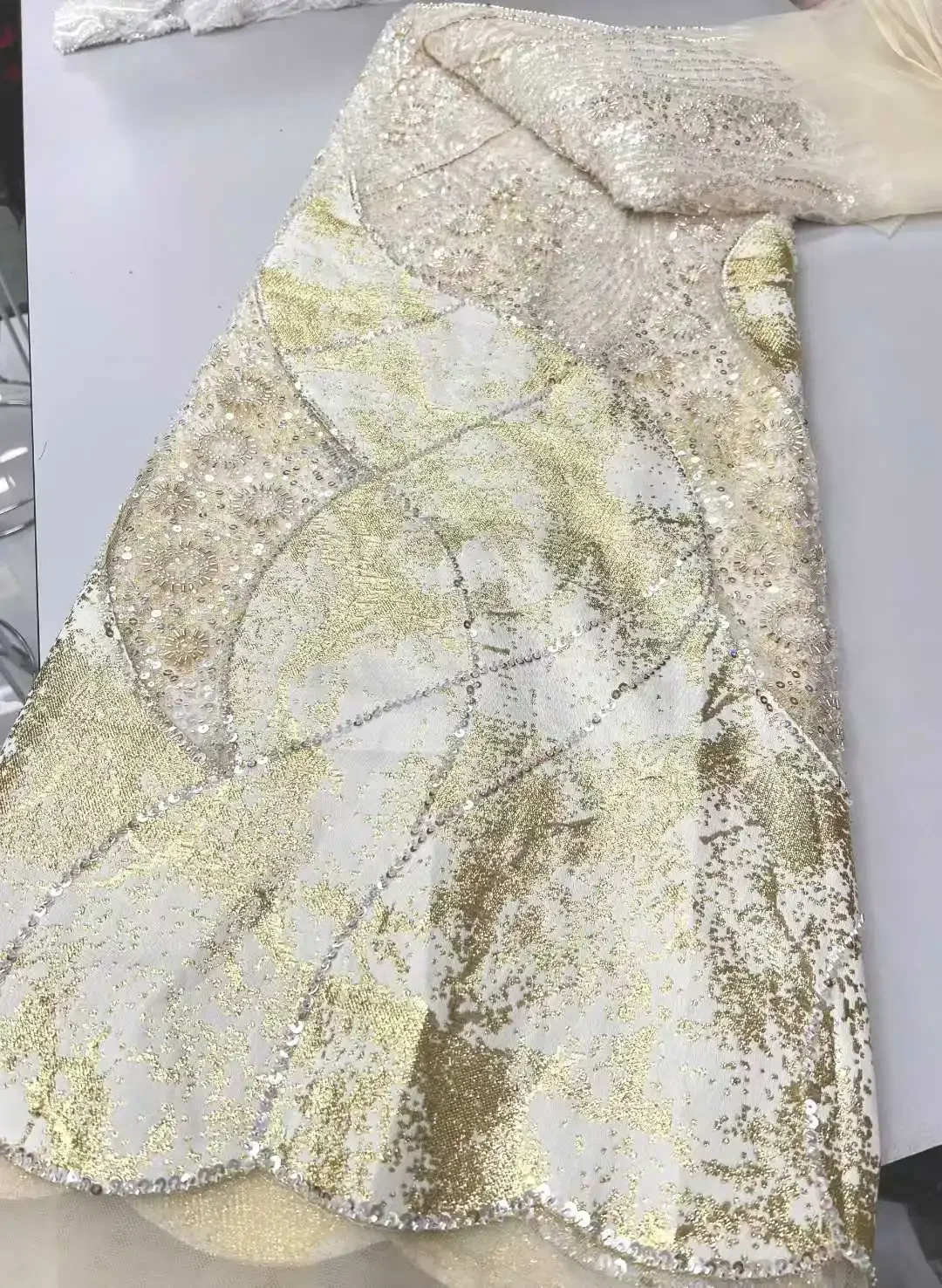 2025 الفرنسية النيجيري الراقية تول أقمشة الدانتيل مع الخرز الترتر شبكة للتطريز حفل زفاف العروس الخياطة فستان TP1831 #4