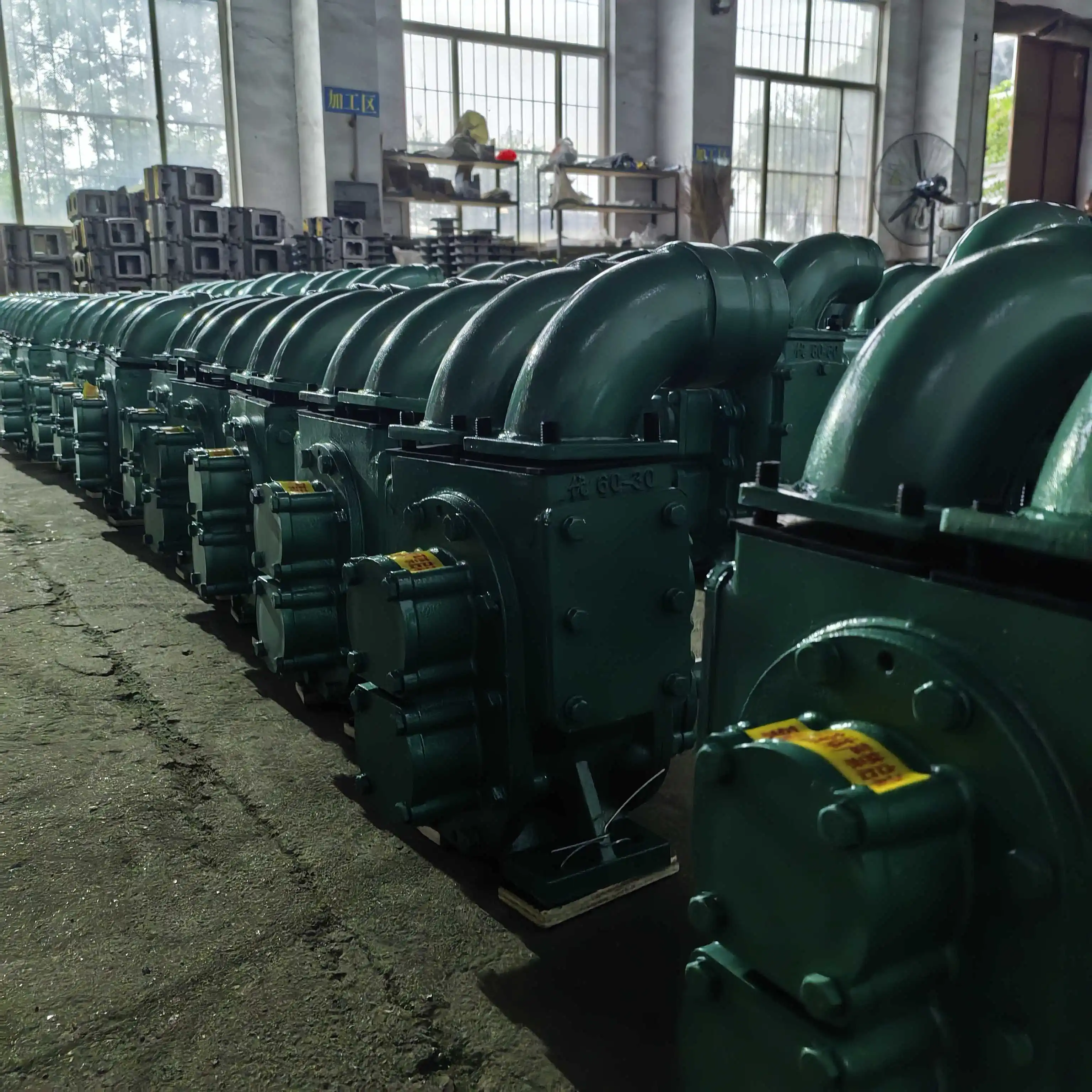 مضخة مياه الصرف الصحي الغاطسة المقاومة للتآكل عالية الجودة لمضخة شفط الطين للمياه القذرة