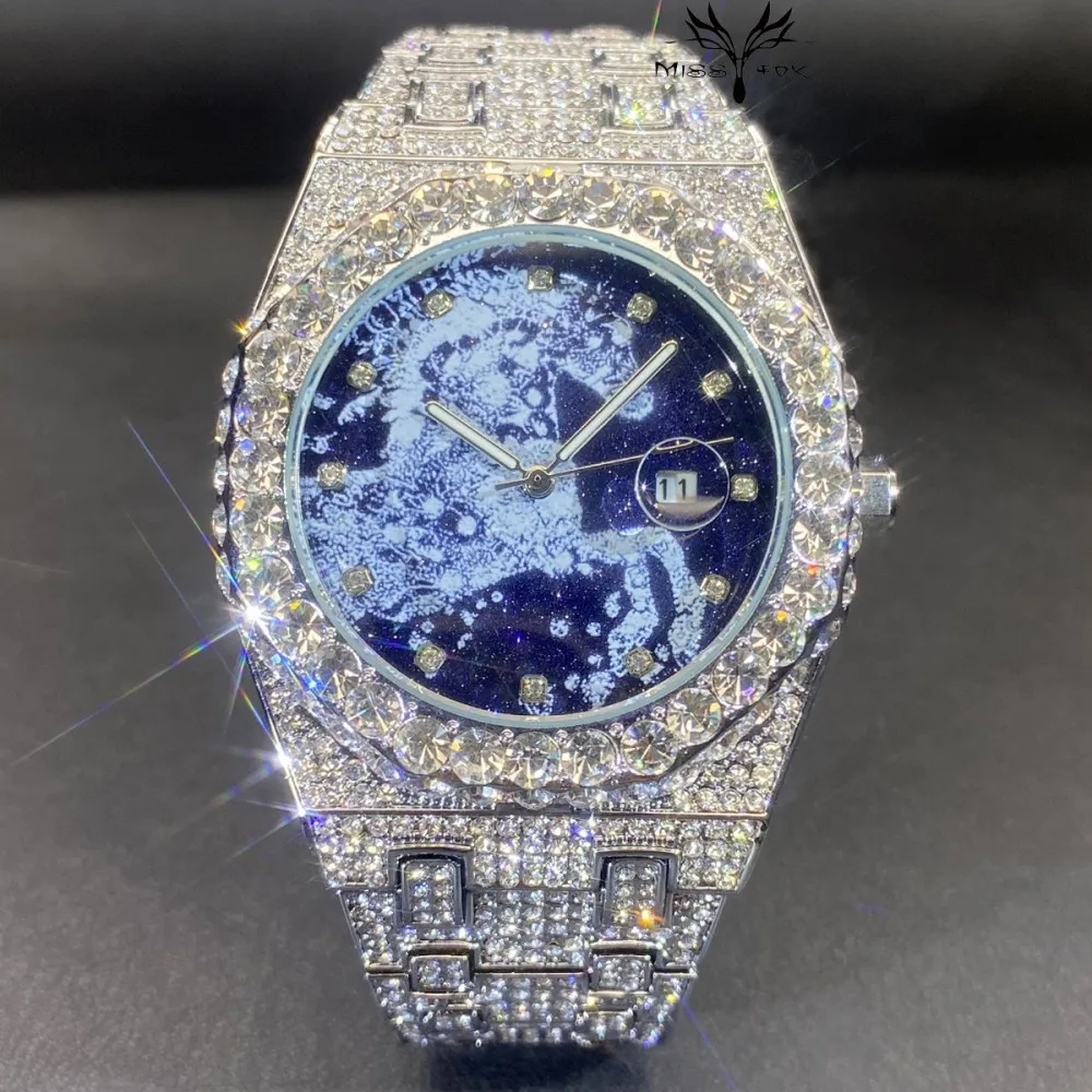 

Мужские кварцевые часы MISSFOX 2026 в стиле хип-хоп с автоматической датой, инкрустированные бриллиантами, модные наручные часы с бриллиантами, год Лошади, для мужчин