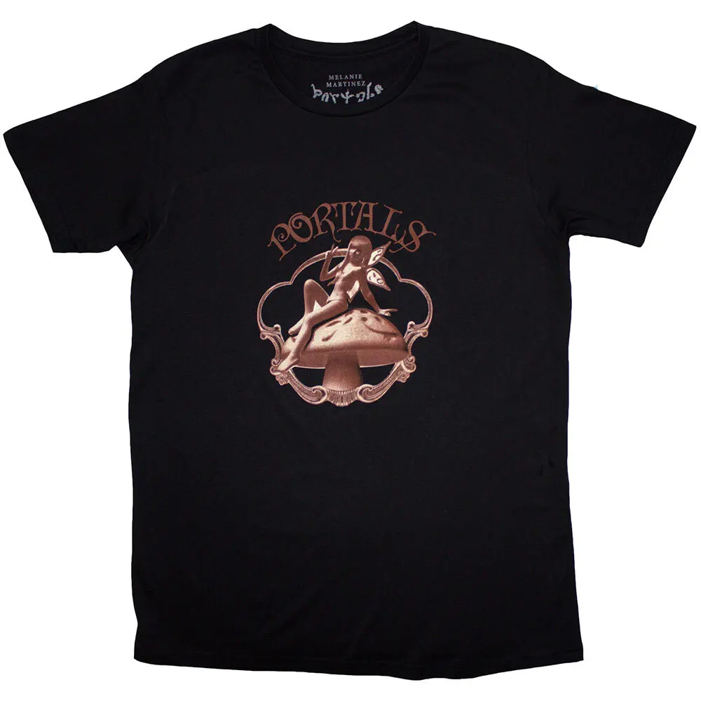 Melanie Martinez Unisex T-Shirt: Sitting Fairy (Medium)