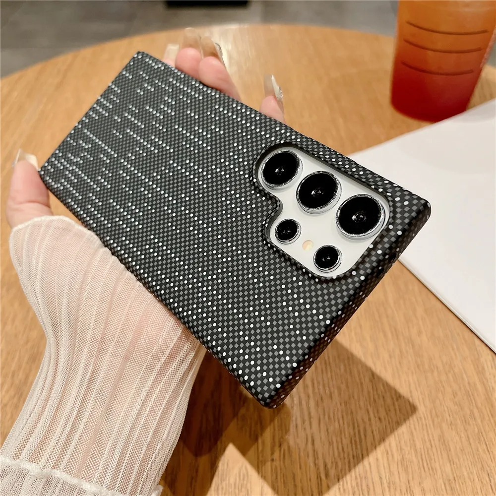 Ultradünne magnetische Hülle mit Carbonfaser-Textur für Samsung S25 S24 S23 S22 Note10 Plus 20 Ultra für MagSafe Wireless Charging Cover – Detail 9