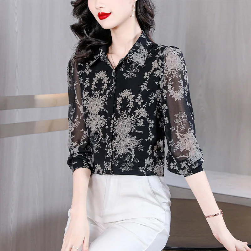 Summer Elegant Fashion Black Fragment Flowers Shirts Women Age Reduction Hollow Out Chiffon Blouses All-match Sunscreen Clothing