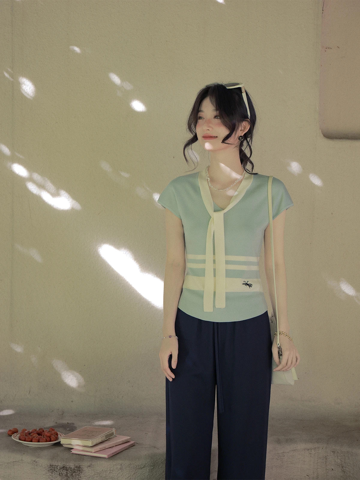 

Miss Squirrel Summer Knitted Top Embroidered Waist-Cinching Slim Fit ort Sve Commute Casual Sle H-ape Vest T-irt