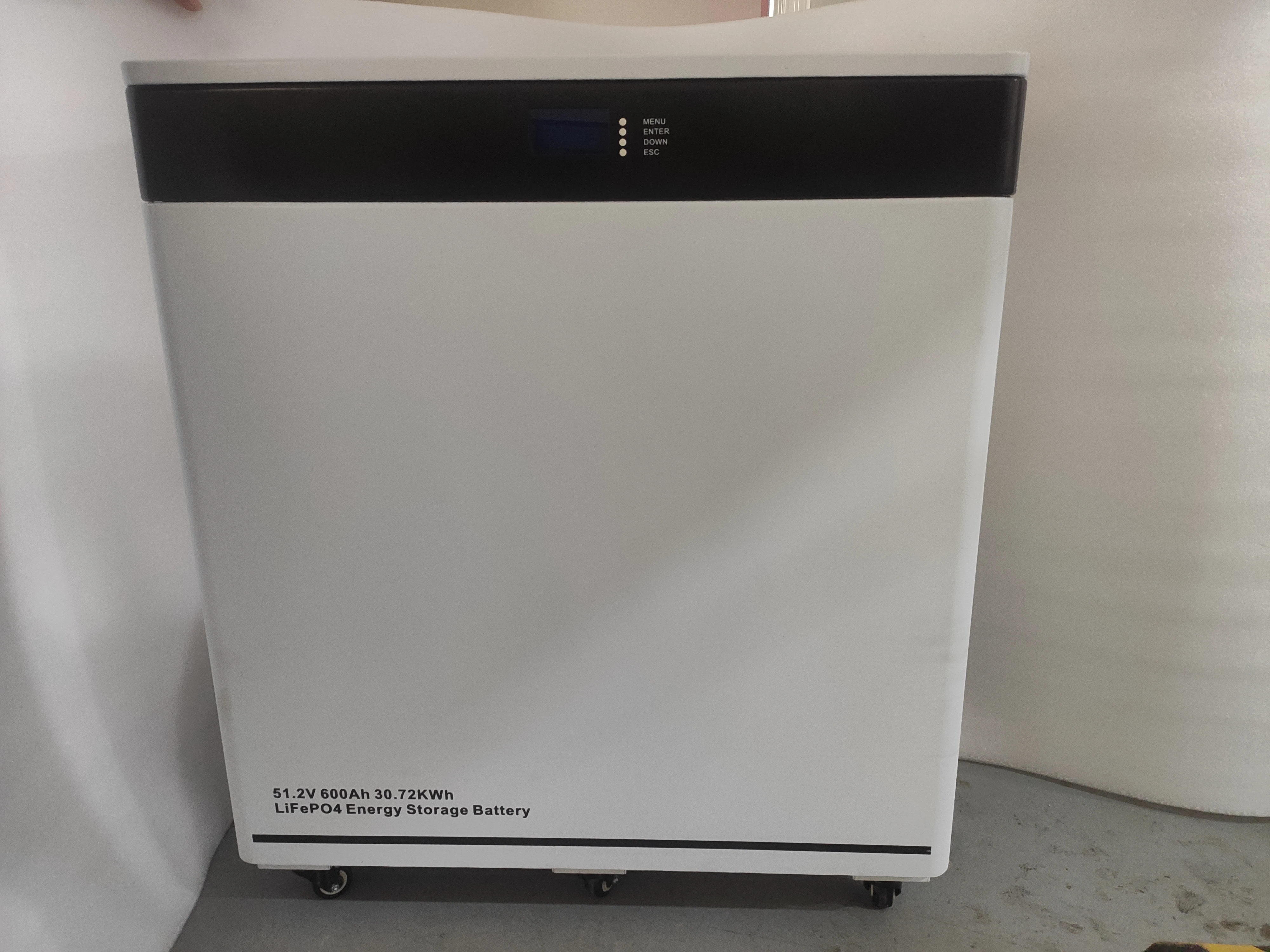 30KW Deep Cycles 600AH Moveable Floor Mounted LiFePO4 51.2V Lithium Ion Battery Pack Home Energy Storage