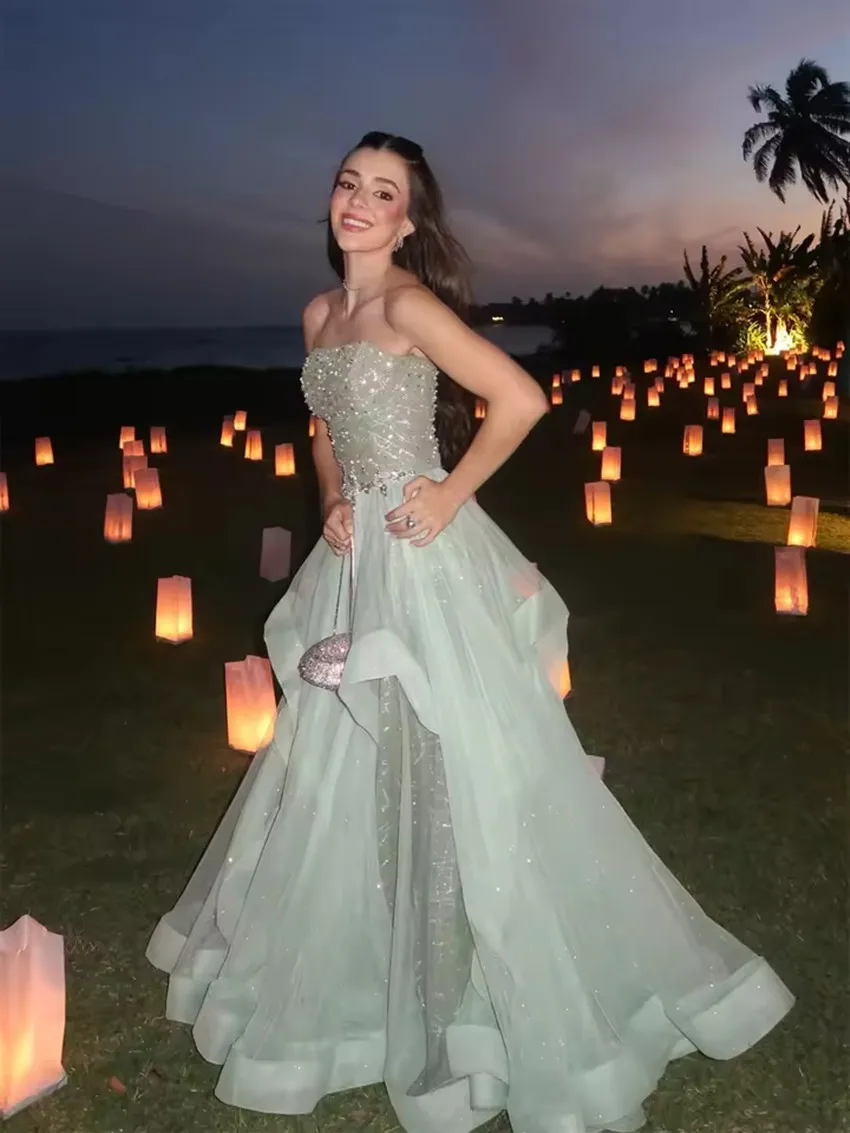 Maßgeschneidertes elegantes Damen-Abschlussballkleid, trägerlos, glänzende Perlen, Hochzeitskleid, A-Linie, bodenlang, Tüll, formelles Abendkleid