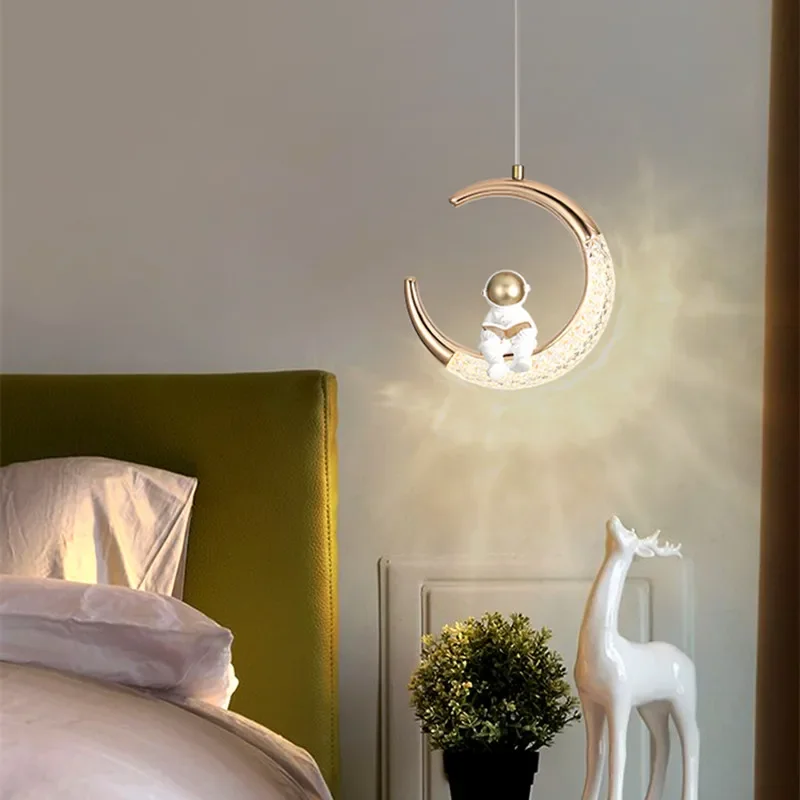 lustre de cabeceira moderno minimalista dos desenhos animados para o quarto das criancas lampada lunar luz pequena do astronauta luz do quarto luxuoso menino e menina 01