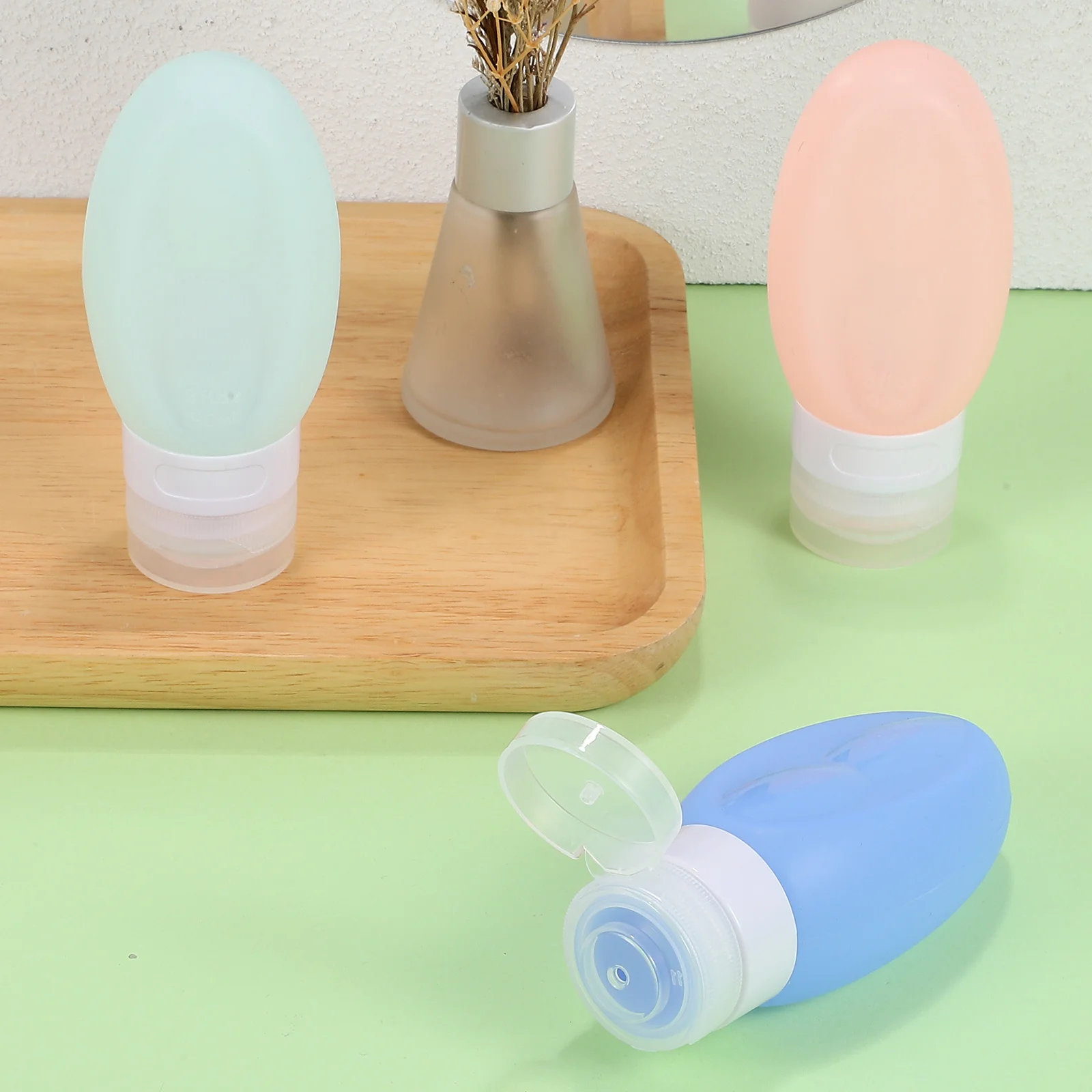 

3Pcs Silicone Travel Bottles Empty Squeeze Bottles Refillable Portable Containers for Shampoo Shower Lotion Travel Toiletries