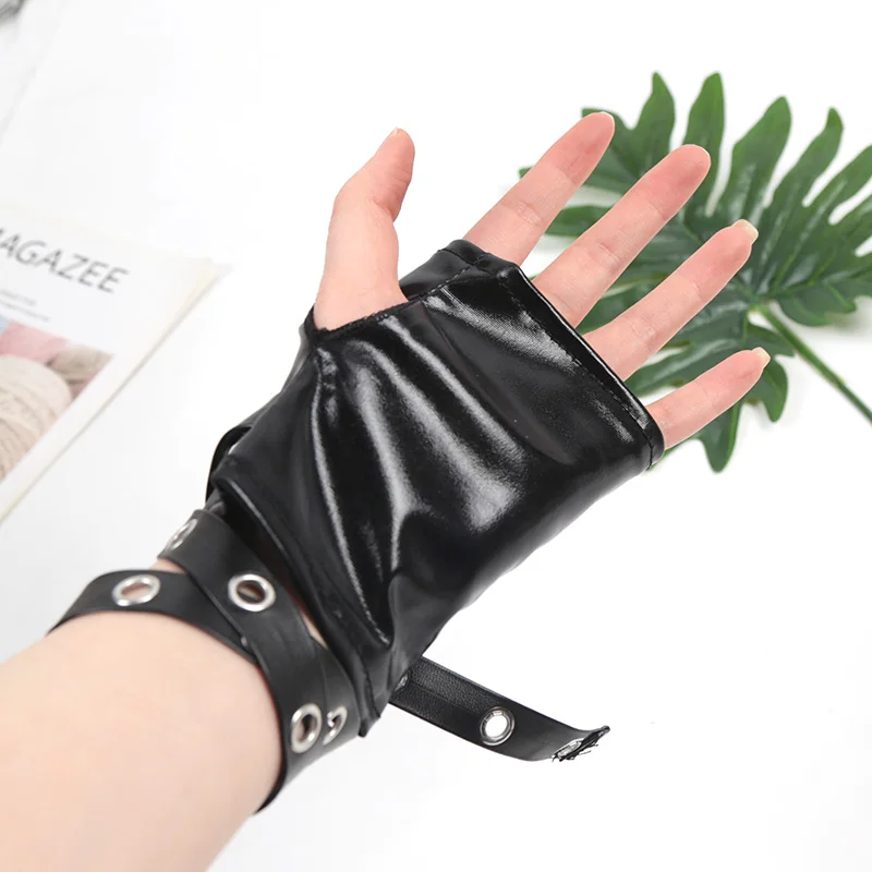 

Women Adult Half Finger PU Leather Gloves Rock Punk Style Fingerless Gloves Mittens Bandage Party Show Gloves