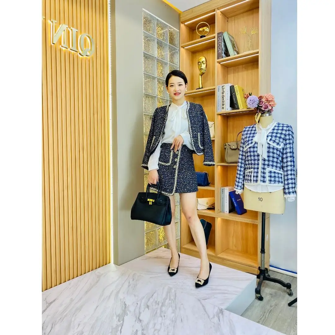 In Stock: High-end Mature Autumn and Winter Women's Wool Vintage Plaid Tweed-inspired Dress Set, High-waisted Two-piece Outfit