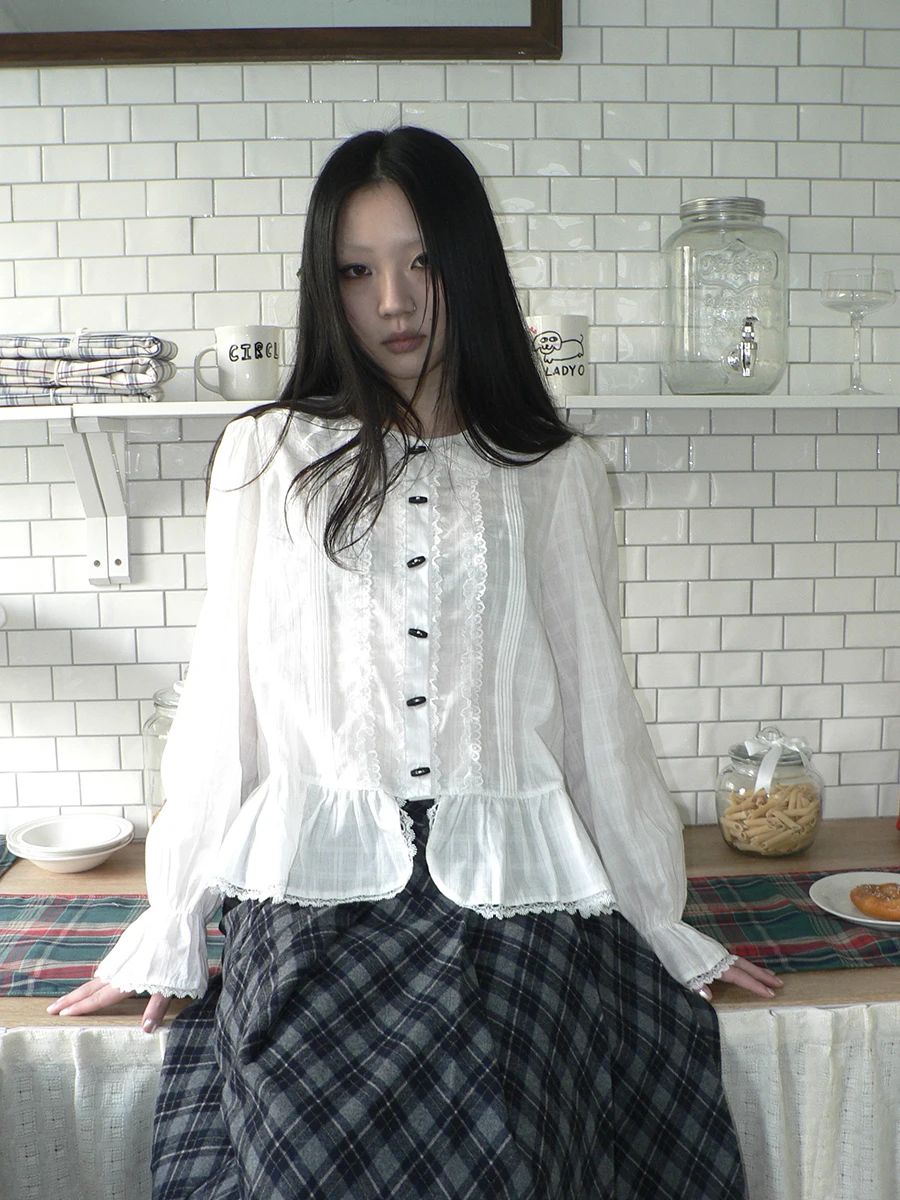 

Angproject New 0 Retro Lace Trim Bell Sve Long Sve irt Patchwork Design Commute Sle Korean Loose Fit Women's Blouse