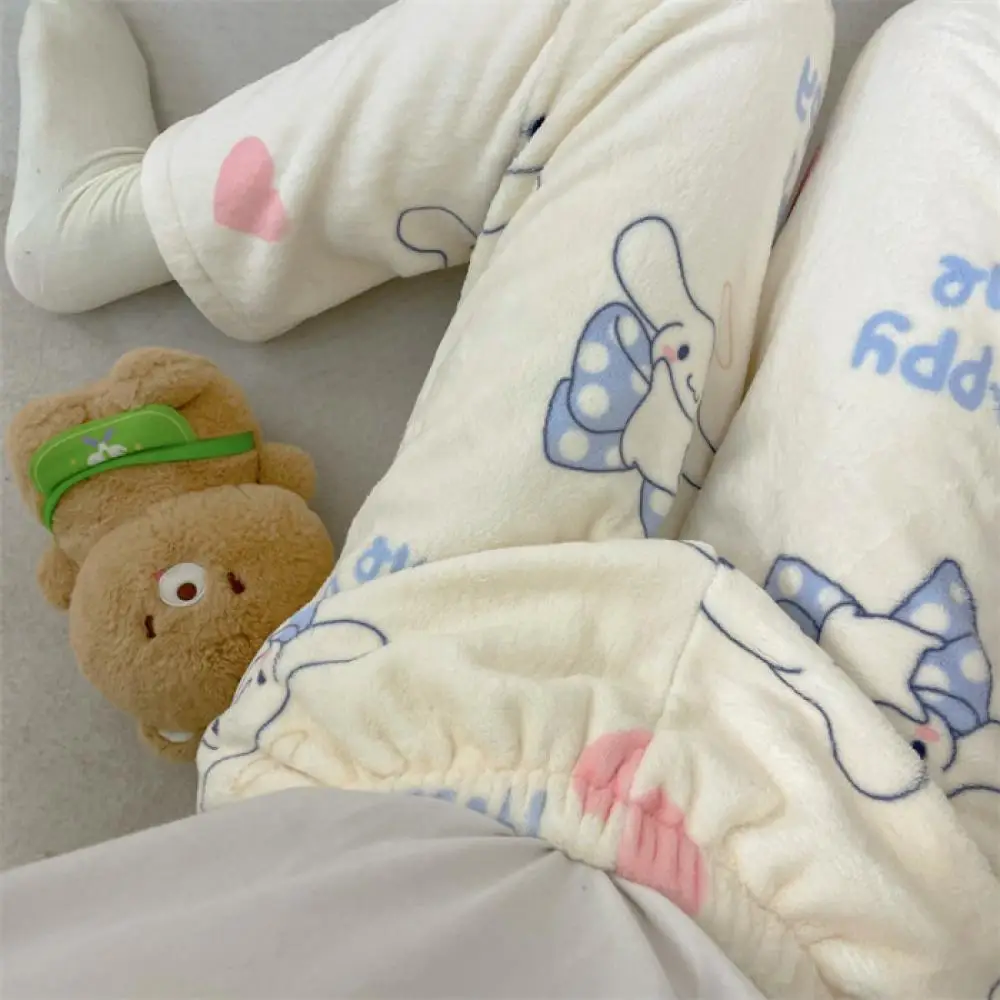 

Женские плюшевые пижамные штаны Kuromi с героями мультфильмов, аниме Kawaii Cinnamoroll Hangyodon, зимние утепленные теплые штаны из кораллового флиса для девочек