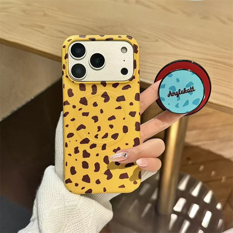 

Cute Red Polka Dot Phone Case with Star Cartoon Magnetic Grip Holder For iPhone 17 16 15 Pro Max Soft Protective Cover For Girls
