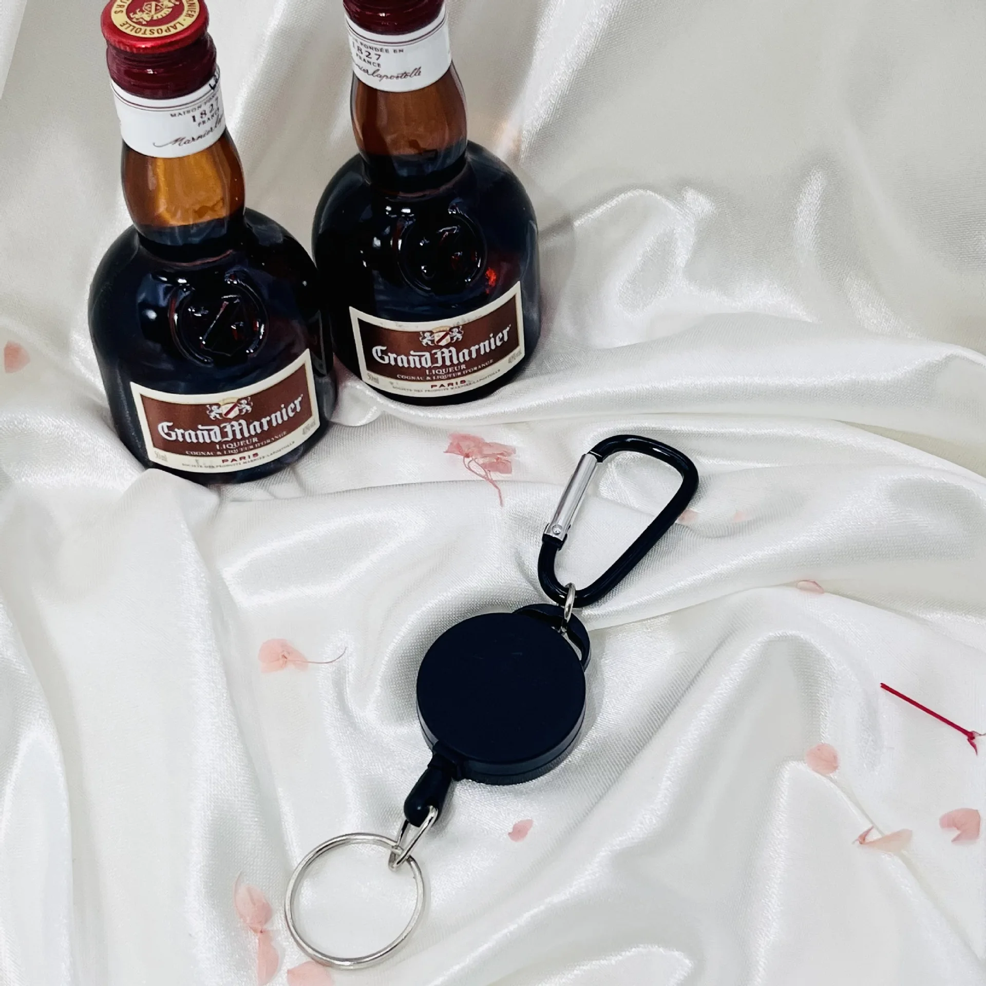 Frosted Easy To Pull Outdoor Circular Climbing Buckle Expandable Resilience Wire Rope Keychain Sporty Retractable Burglar - Image 3