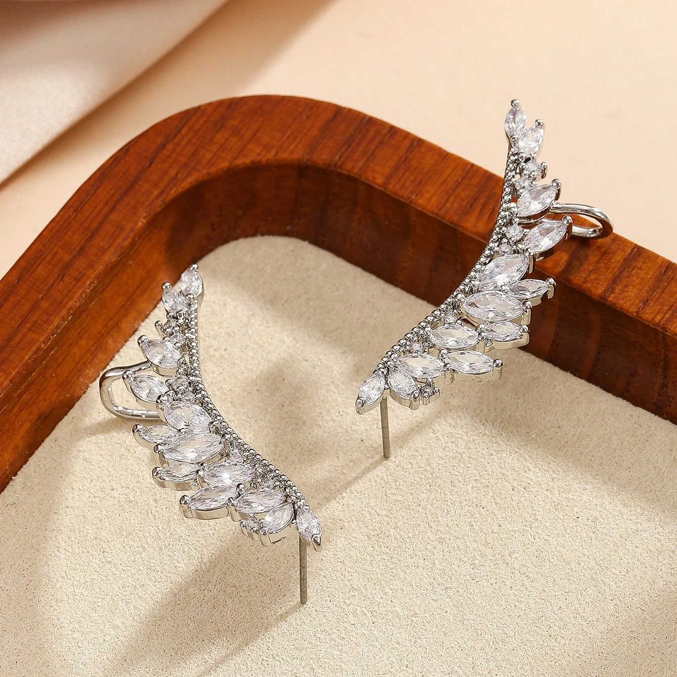 6-stone Marquise Cut Moissanite Diamond Stud Earring for Women 925 Sterling Silver Plated 18k Gold Wing Shape Ear Stud Oorbellen