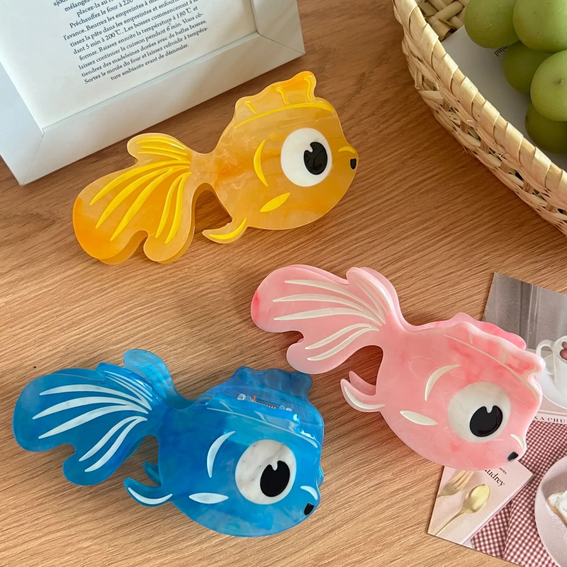 

New Ocean Series Acetate Hair Clips Catch Clip Cute Whale Disc Hair Shark Clip Girl Versatile Catch Hair Accessories For Women