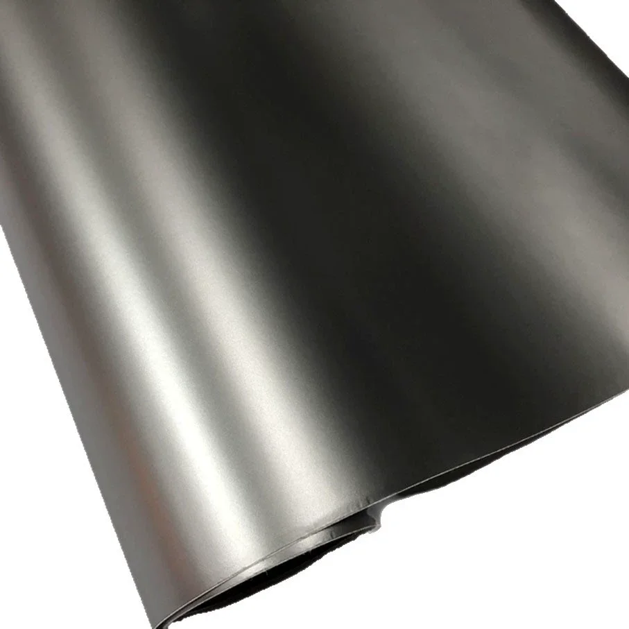 

Пленка для оклейки авто премиум-класса, матовая серебристая, с функцией отвода воздуха, самоклеящаяся.