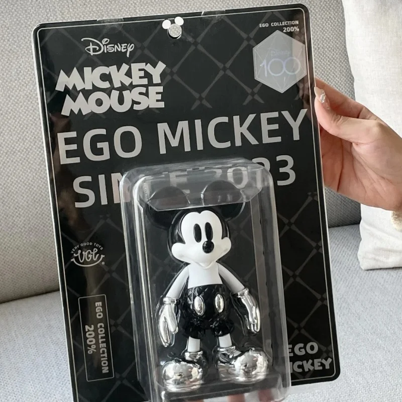 Original Disney Vgt Mickey Anime Figure Toy Cartoon Christmas