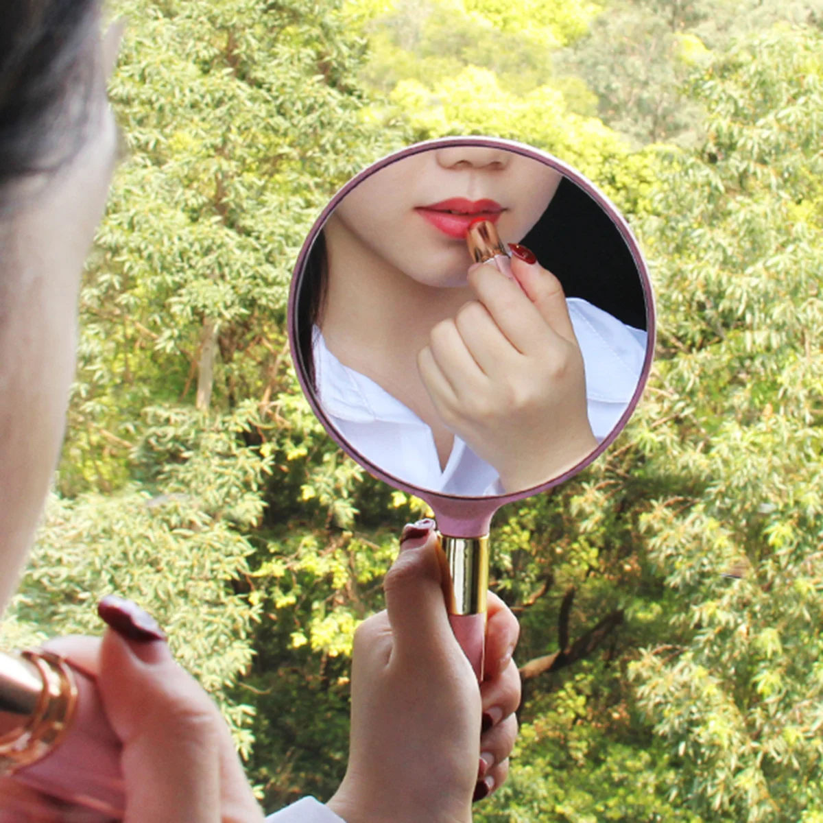 Round Vintage Makeup Mirror Pink Portable Handheld Supplies Accessories Makeup Tool for Women Handheld Mirror