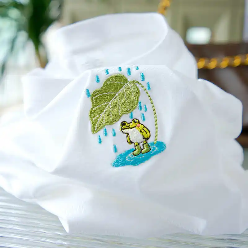 Embroidered Rain Frog Short Sleeve T-shirt for Women's New Summer White Loose Cotton Top Harajuku Versatile Couple's Tees S-3XL